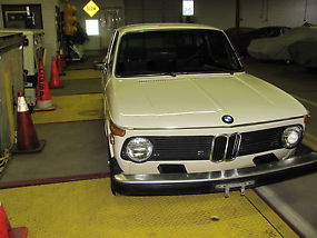 1976 BMW 2002 Base Coupe 2-Door 2.0L image 3