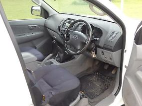 Toyota Hilux Extra Cab 06 4x4 3.0L Turbo Diesel5sp Man Very tidy 2nd owner image 4