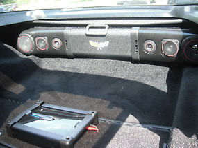 1982 Chevrolet Corvette Base Coupe 2-Door 5.7L image 3