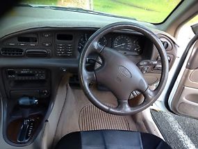 1998 Ford Fairlane Ghia image 6