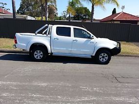 2011 Toyota Hilux 3.0L Four Wheel Drive Automatic Turbo Diesel image 3