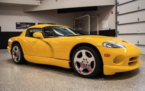 Price Drop 2001 Dodge Viper Rt 10 Yellow Black