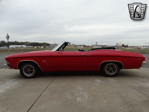 Red 1969 Chevrolet Chevelle Convertible 396 CID V8 FI 3 Speed Automatic Availabl image 4