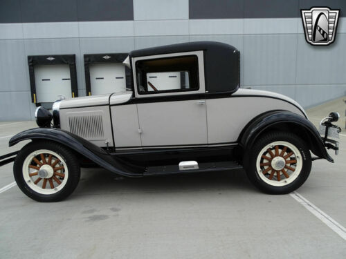 Black 1930 Willys Whippet4 Cylinder 3 Speed Manual Available Now! image 7