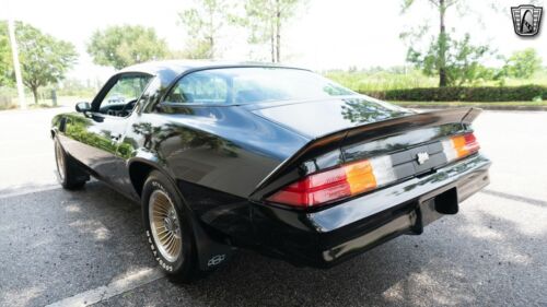Black/Gold 1978 Chevrolet Camaro5.7L V83 Speed Automatic Available Now! image 6