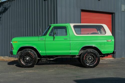 1979 Ford Bronco Custom Recent Restoration! Extremely clean! MUST SEE! image 2