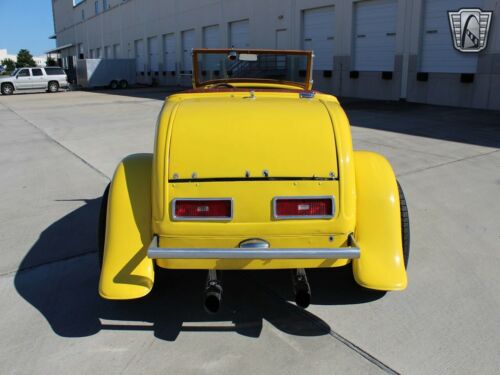 Yellow 1932 Ford Roadster Convertible 427 CID V8 3 Speed Automatic Available Now image 3