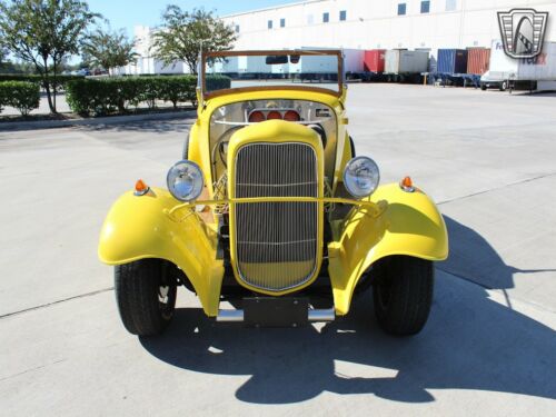 Yellow 1932 Ford Roadster Convertible 427 CID V8 3 Speed Automatic Available Now image 5