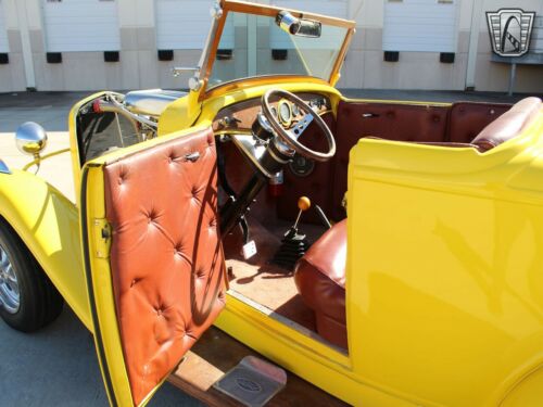 Yellow 1932 Ford Roadster Convertible 427 CID V8 3 Speed Automatic Available Now image 8