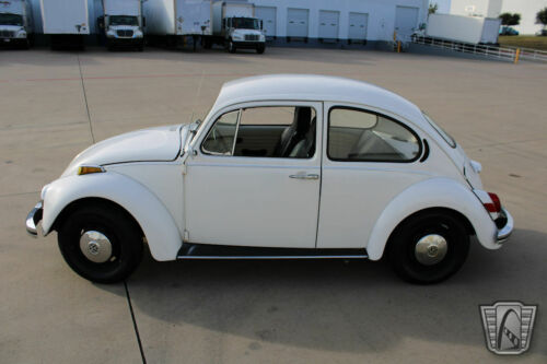 White 1971 Volkswagen Beetle1600 CC I4 4 Speed Manual Available Now! image 2