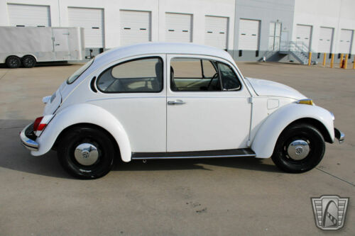 White 1971 Volkswagen Beetle1600 CC I4 4 Speed Manual Available Now! image 4