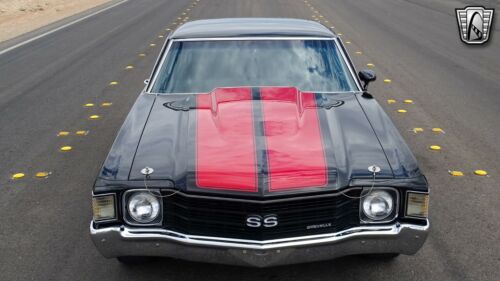 Black and Red 1972 Chevrolet Chevelle Coupe 402 CID V8 TH400 Automatic Available image 4