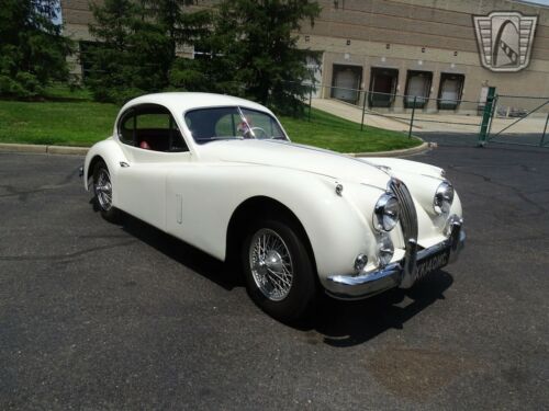 White 1956 Jaguar XK140I64 speed manual Available Now! image 7