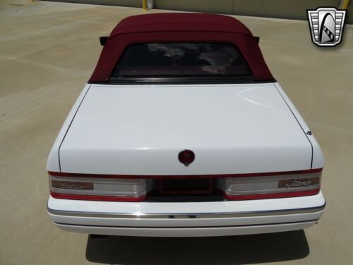 White 1991 Cadillac Allante4.5 V8 F 16V 4 Speed automatic Available Now! image 4