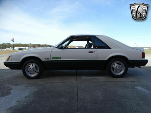Polar White 1979 Ford Mustang Coupe 5.0L 3 Speed Automatic Available Now! image 4