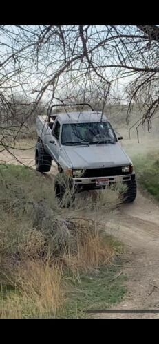 1989 First Generation Toyota 4Runner image 1