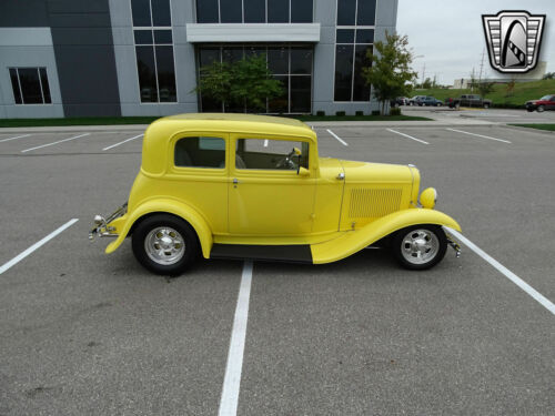 Yellow 1932 Ford Vicki302CI V8 3 Speed Automatic Available Now! image 5