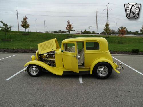 Yellow 1932 Ford Vicki302CI V8 3 Speed Automatic Available Now! image 7