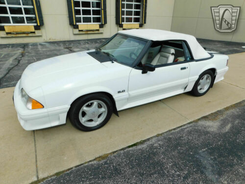 White 1991 Ford Mustang5.0L V8 F 4 speed automatic Available Now! image 5