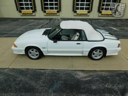 White 1991 Ford Mustang5.0L V8 F 4 speed automatic Available Now! image 6