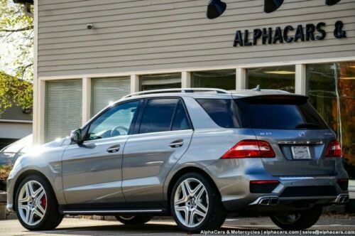 2012 Mercedes-Benz ML63 AMG 4Matic P30 Performance Pkg with 60385 Miles, 054150 image 5