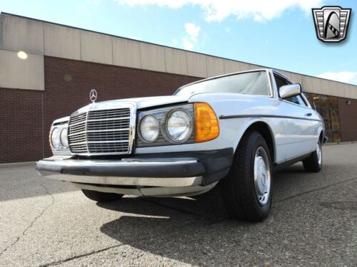 Light Blue 1978 Mercedes-Benz 280CE Coupe 2.7L 6 Cylinder Automatic Available No image 3