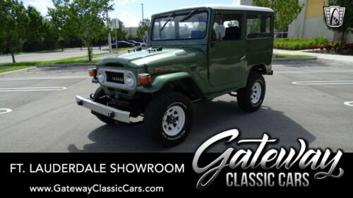 Green and White1972 Toyota FJ404.2 Lit, 6CYL 3 Speed Manual Available Now!