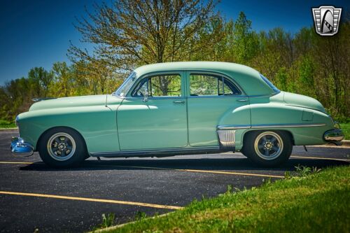 Green 1949 Oldsmobile 76 Sedan 350 CID Olds4 Speed Automatic Available Now! image 3