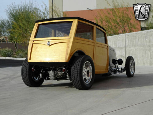 Black/Wood 1933 Ford Woody402 CID V8 4 Speed Automatic Available Now! image 7