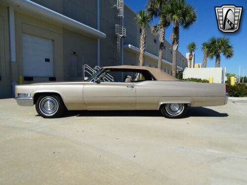 Light Gold 1969 Cadillac DeVille472 V8 3 Speed Automatic Available Now! image 2
