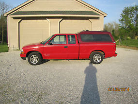 2003 Chevrolet S-10LSextended cab, clean , 5 speed image 1