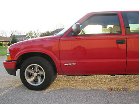 2003 Chevrolet S-10LSextended cab, clean , 5 speed image 5