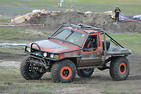 Toyota Hilux Comp Truck image 3