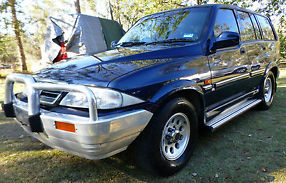 1998 Ssangyong Musso 3.2 Litre 4WD Wagon in very good running condition image 1