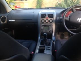 holden VY sv8 manual image 3