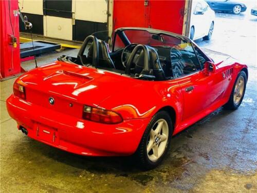BMW Z3 2.8L * ONLY 40K MILES * ONE OWNER * CLEAN CARFAX * image 3
