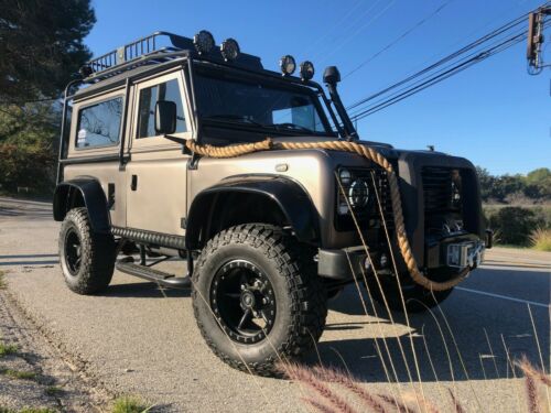 1989 Land Rover Defender 90 SPECTRE EDITION image 2