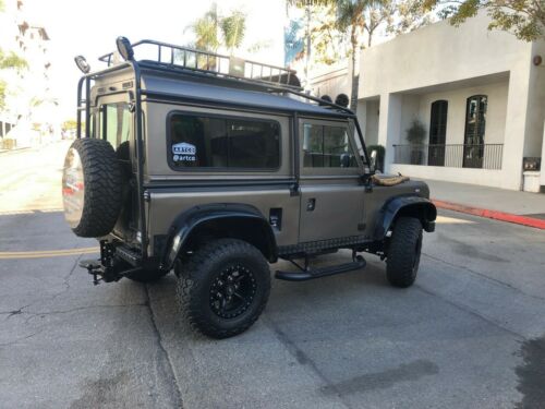 1989 Land Rover Defender 90 SPECTRE EDITION image 5