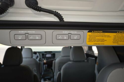 2012 Toyota Sienna Limited Premium 7 Seat Van Blizzard White PearlExtra-Clean! image 8