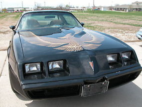 1981 Pontiac Trans Am, Nice black paint * Runs well* T-Tops*2nd owner image 2