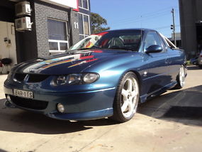 Holden Commodore SS (2000) Ute 6 SP Manual (5.7L - Multi Point F/INJ) image 1