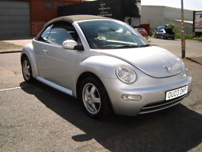 2003 VOLKSWAGEN BEETLE 1.6 CABRIOLET SILVER CONVERTIBLE 71OOO MILES LEATHER TRIM image 3