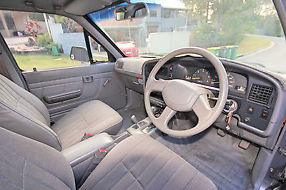 Toyota Hilux 1994 image 4