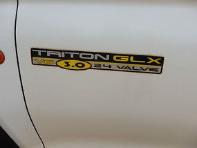 Mitsubishi Triton GLX (4x4) (1997) Dual Cab Ute 5 SP Manual 4x4 (3L - Multi... image 5