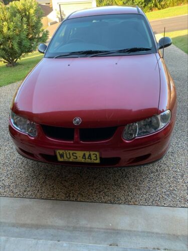 2000 VX COMMODORE SHANGHAI RED - 1 Owner  image 1