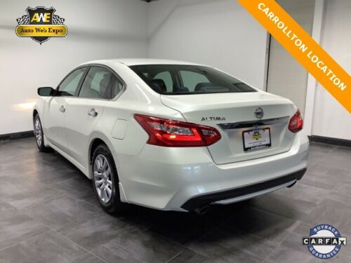 2016 Nissan Altima, Pearl White with 63958 Miles available now! image 5