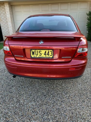 2000 VX COMMODORE SHANGHAI RED - 1 Owner  image 2