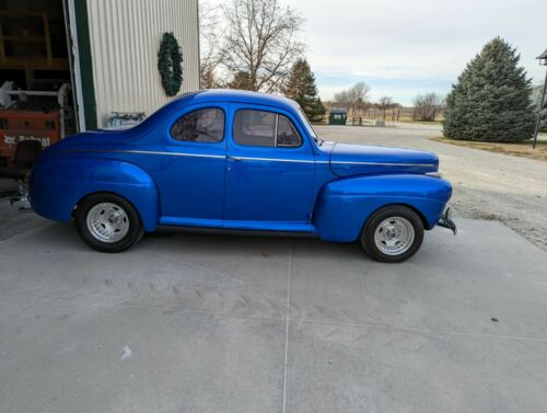 1941 Ford Deluxe Coupe image 1