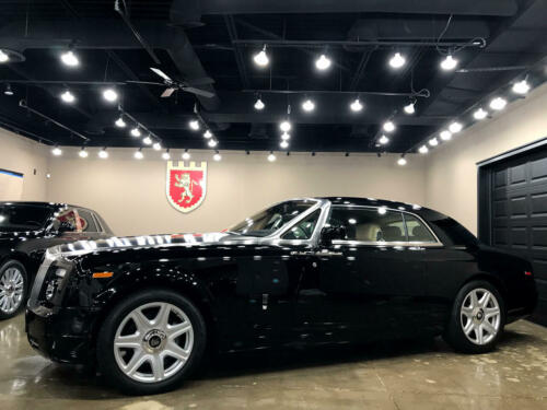 2009 Rolls-Royce Phantom, DIAMOND BLACK with 7987 Miles available now! image 8