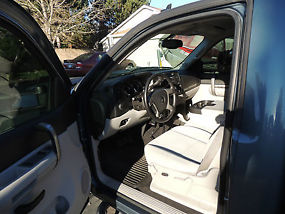 2008 Chevrolet Silverado 3500 HD LT Standard Cab Pickup 2-Door 6.6L Dually DRW image 4